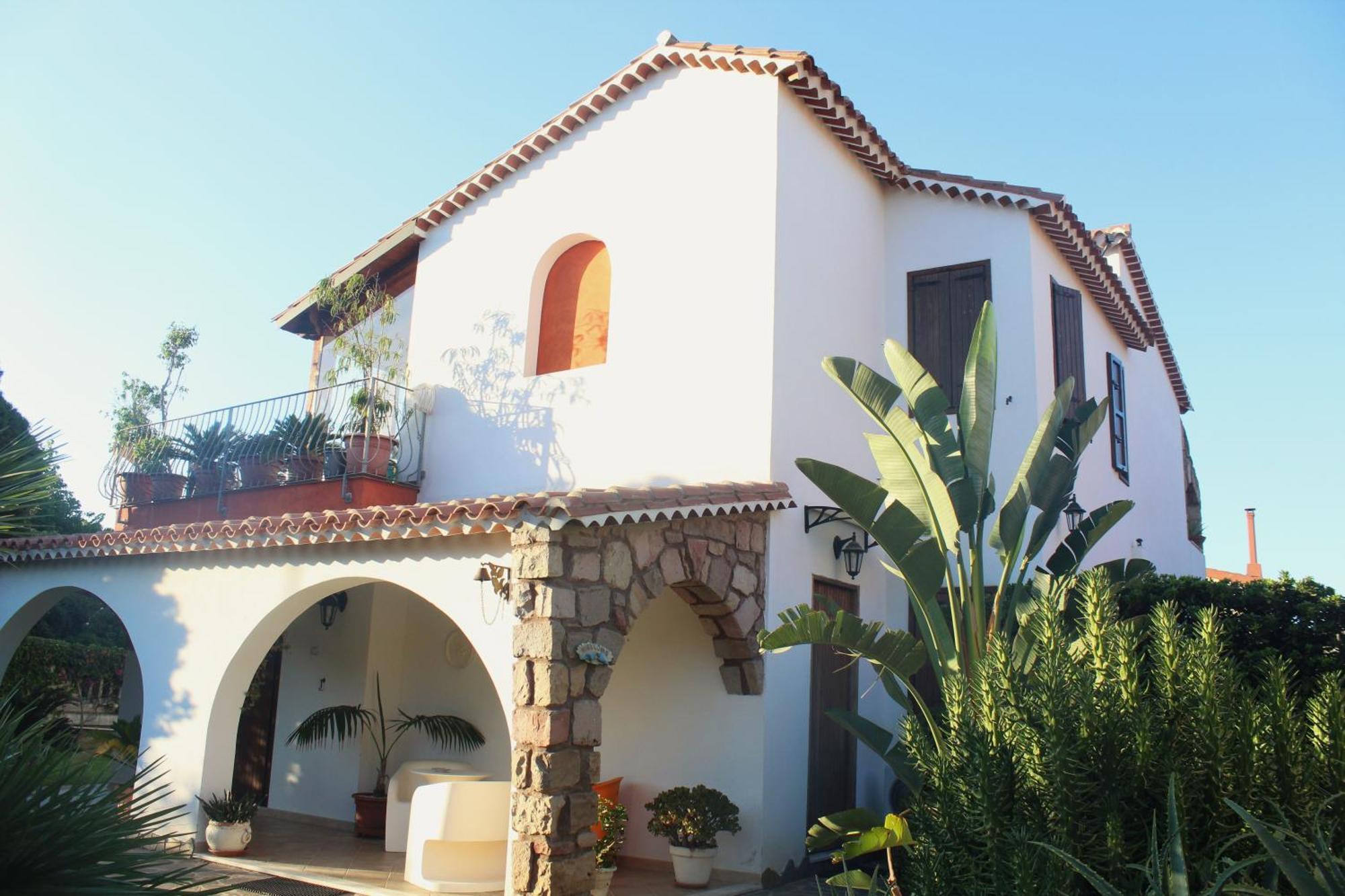 Bed and Breakfast Los Flamingos La Maddalena  Екстер'єр фото