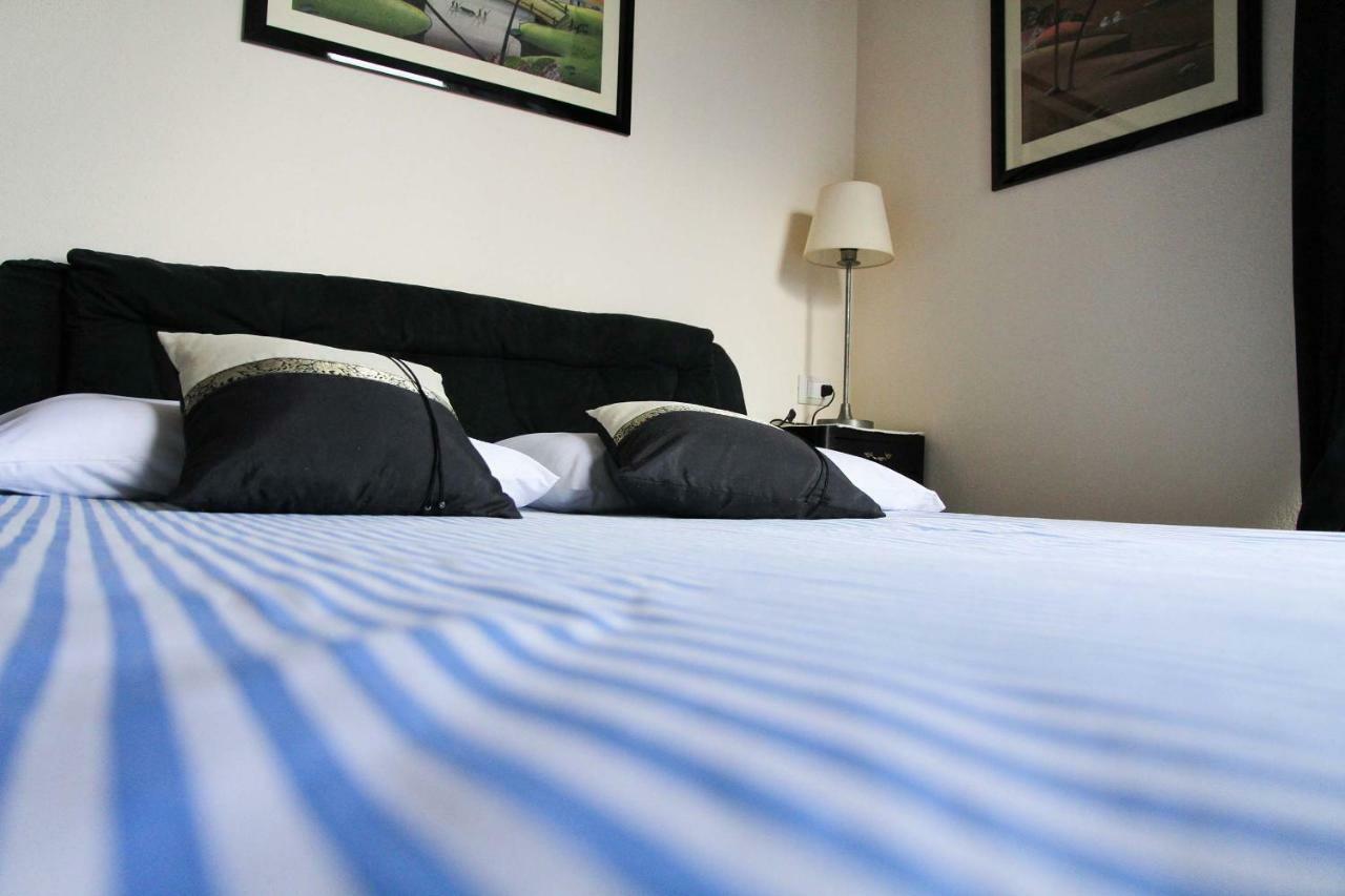 Bed and Breakfast Los Flamingos La Maddalena  Екстер'єр фото